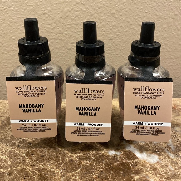 “MAHOGANY VANILLA” by BBW / WB, Three (3)-Wallflower Home Fragrance Refills, NWT - Picture 1 of 3